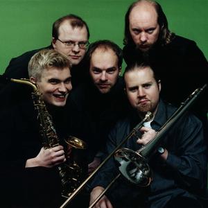 Mr. Fonebone, 2001