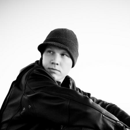 Osmo Ikonen la 13.09.2025 21:00   Artisti:  Osmo Ikonen   Paikka: Tuba, Myllytulli, Oulu, Suomi      Osta liput (22,50 &euro;)       Liput: 22,50 &euro;  (tiketti.fi)
