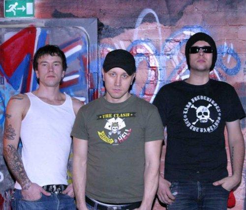 Hirikt, The Boasters, Pykimt pe 24.01.2025 16:00   Artistit:  Hirikt,  Pykimt   Paikka: Suisto-klubi, Hmeenlinna, Suomi      Osta liput (15 &euro;)       Liput: 15 &euro;  (tiketti.fi)
