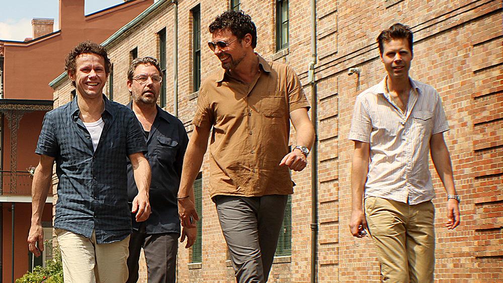 Bo Kaspers Orkester (SWE) la 23.11.2024 20:00   Artisti:  Bo Kaspers Orkester   Paikka: Kulttuuritalo, Alppila, Helsinki, Suomi      Osta liput (49,90-64,90 &euro;)       Liput: 49,90-64,90 &euro;  (lippu.fi)