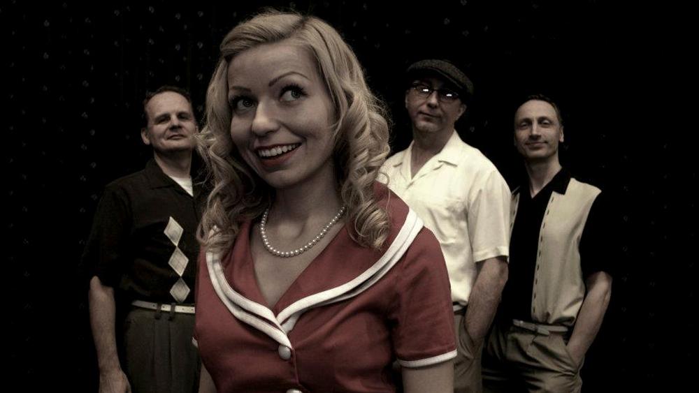 Racecoast Rockin' Fest: Eddie & The Flatheads (SWE), Sophie O'Dell (NOR), Howlin' Ric & The Rocketeers (GBR), Tri-Tones (EST), Flamin' Star, DJ Mac & Moon Kat la 06.07.2024 17:00   Artisti:  Maryann & The Tri-Tones   Paikka: Kisaranta, Kangasala, Suomi      Osta liput (35/40 &euro;)       Liput: 35/40 &euro;  (tiketti.fi)
