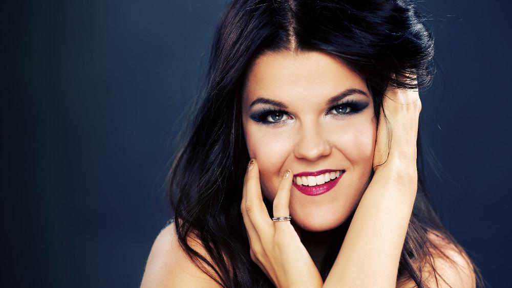 Enkeleitä-joulukonsertti: Saara Aalto su 04.12.2022 19:00   Artisti:  Saara Aalto   Paikka: Joensuun kirkko, Joensuu, Suomi      Osta liput      (ticketmaster.fi)