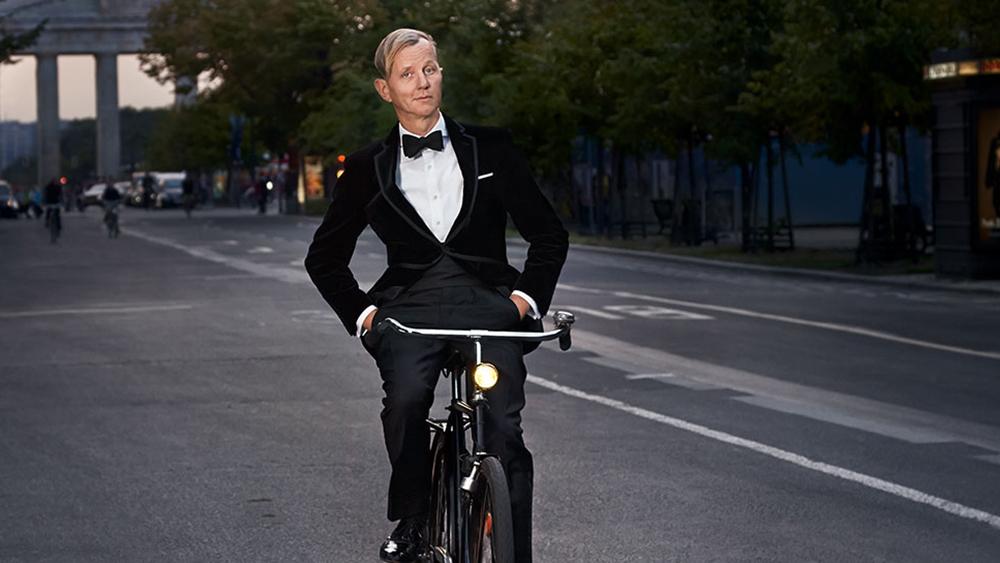 Max Raabe & Palast Orchester (DEU) to 03.10.2024 18:30   Artisti:  Max Raabe & Palast Orchester   Paikka: Kulttuuritalo, Alppila, Helsinki, Suomi      Osta liput (69-92 &euro;)       Liput: 69-92 &euro;  (lippu.fi)