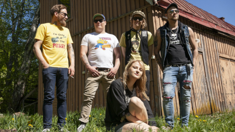 Wasted, Lapsuus pe 13.01.2023 11:00   Artistit:  Lapsuus,  Wasted   Paikka: Kivijalka, Mikkeli, Suomi      Osta liput (10 &euro;)       Liput: 10 &euro;  (tiketti.fi)