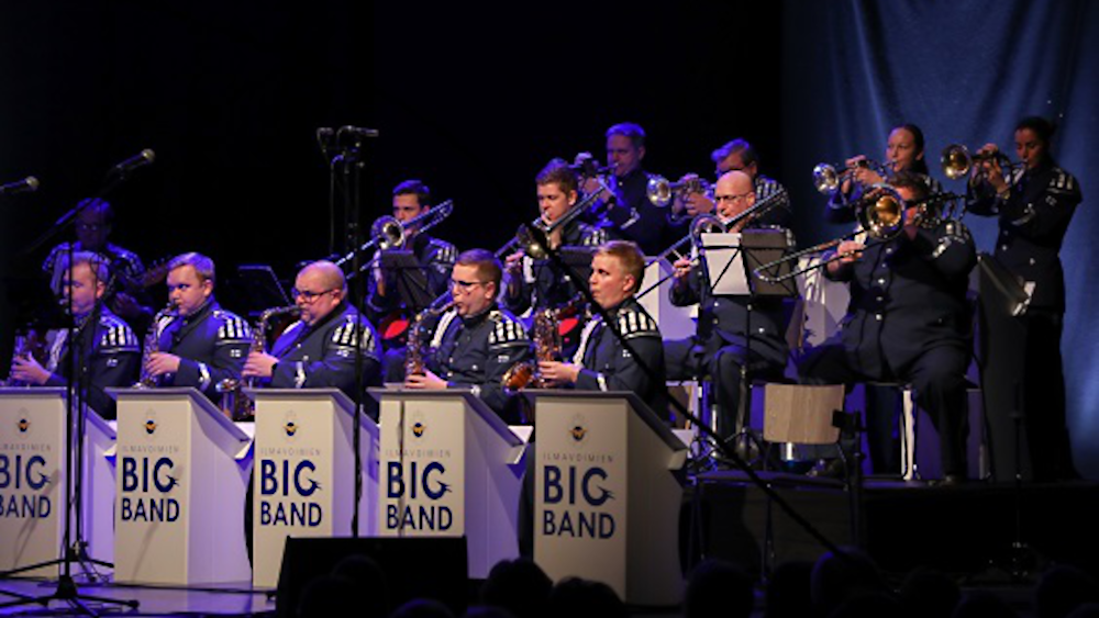 Ilmavoimien Big Band feat. Manuel Dunkel la 31.08.2024 19:00   Artistit:  Ilmavoimien Soittokunta,  Manuel Dunkel   Paikka: Tampere-talo, Tampere, Suomi      Osta liput (27,50 &euro;)       Liput: 27,50 &euro;  (lippu.fi)