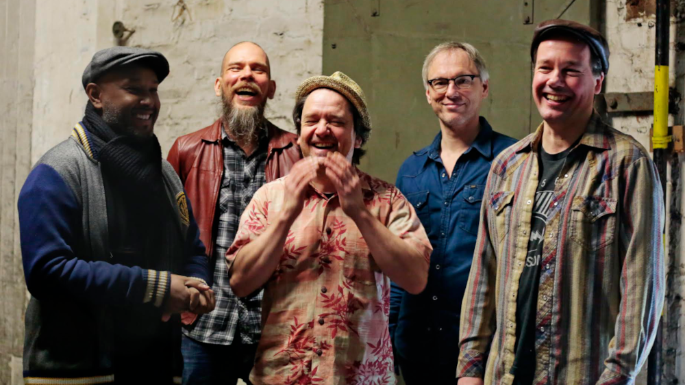 Yhteinen ilta Pekan kanssa: DJ Pexi, The Shubie Brothers, Olavi Uusivirta, Mari Perankoski, Jouni Hynynen, Jarkko Martikainen, Piritta Lumous, Heikki Salo, Loiriplukari, Antti Reini, Antinranta, Sam Huber & Elliot's Crazy Compass ke 10.01.2024 18:00   Artistit:  The Shubie Brothers,  Olavi Uusivirta,  Jouni Hynynen,  Jarkko Martikainen,  Piritta Vartola,  Heikki Salo,  Kalle Taivainen,  Antti Reini,  Sam Huber   Paikka: G Livelab Tampere, Tampere, Suomi      Osta liput (14,50 &euro;)       Liput: 14,50 &euro;  (tiketti.fi)
