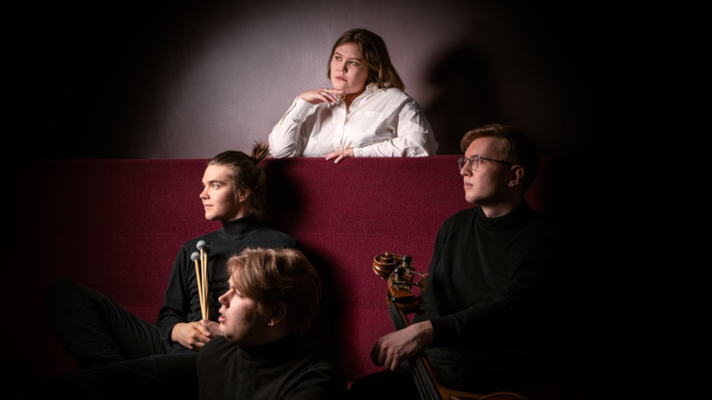 Kirjazz & Blues: Ben Rossi Trio, Helmi Antila Quartet, Swing Doctors la 07.06.2025 18:00   Artisti:  Helmi Antila   Paikka: Kirjaslammen tanssilava, Valkeakoski, Suomi      Osta liput (27,50 &euro;)       Liput: 27,50 &euro;  (tiketti.fi)