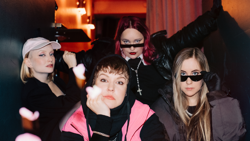 Bämä to 01.06.2023 19:00   Artisti:  Bämä   Paikka: Tavastia-klubi, Kamppi, Helsinki, Suomi      Osta liput (18 &euro;)       Liput: 18 &euro;  (tiketti.fi)