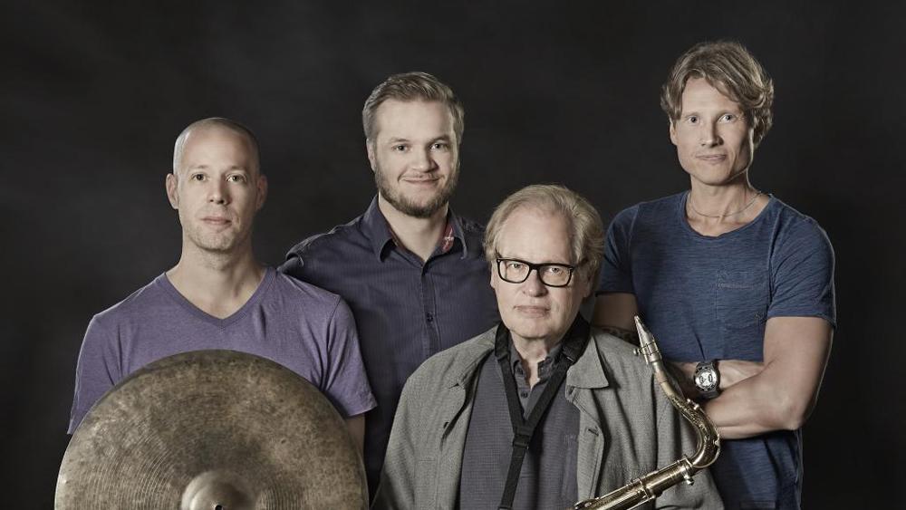 Jazz Jkl Live: Eero Koivistoinen Quartet, Nina Mya to 31.10.2024 19:00   Artistit:  Eero Koivistoinen Quartet,  Nina Mya   Paikka: Poppari, Jyvskyl, Suomi  Liput: 25/20 &euro;